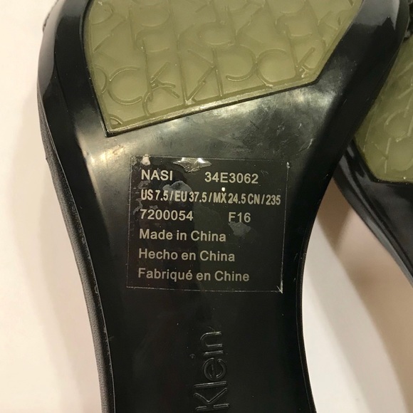 Calvin Klein Nasi T-Strap Shadow Gray Metallic 7.5 - Picture 8 of 8